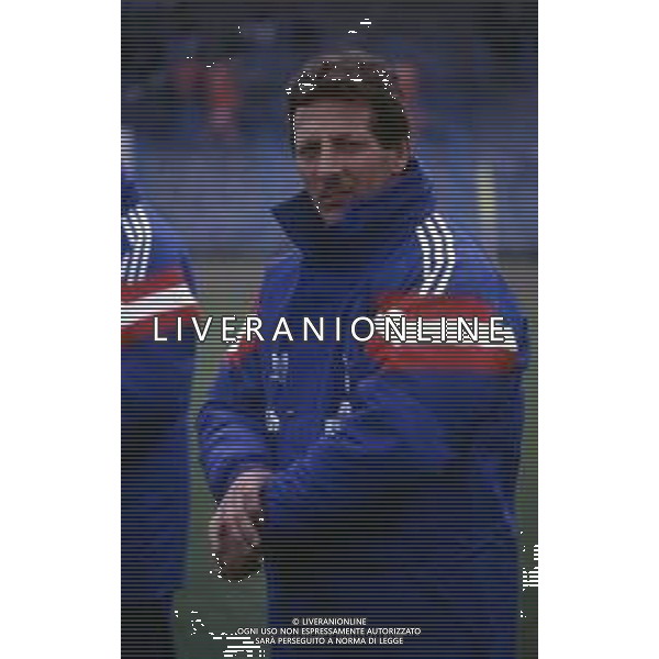 RETROSPETTIVA GIUSEPPE MATERAZZI ALLENATORE CALCIO NELLA FOTO GIUSEPPE MATERAZZI ALLENATORE DEL BARI CALCIO NELL\'ANNO 1994--1995 AG ALDO LIVERANI SAS 