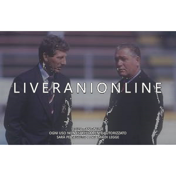 RETROSPETTIVA GIUSEPPE MATERAZZI ALLENATORE CALCIO NELLA FOTO GIUSEPPE MATERAZZI ALLENATORE DEL BARI CALCIO NELL\'ANNO 1994--1995 CON IL PRESIDENTE DEL BARI CALCIO VINCENZO MATARRESE AG ALDO LIVERANI SAS  