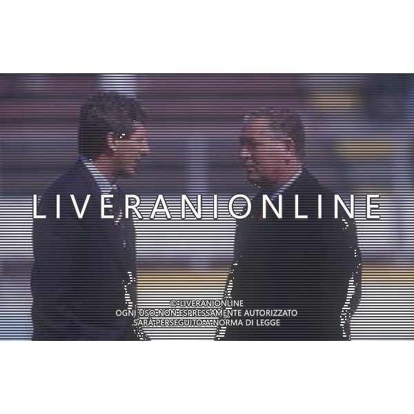 RETROSPETTIVA GIUSEPPE MATERAZZI ALLENATORE CALCIO NELLA FOTO GIUSEPPE MATERAZZI ALLENATORE DEL BARI CALCIO NELL\'ANNO 1994--1995 CON IL PRESIDENTE DEL BARI CALCIO VINCENZO MATARRESE AG ALDO LIVERANI SAS 