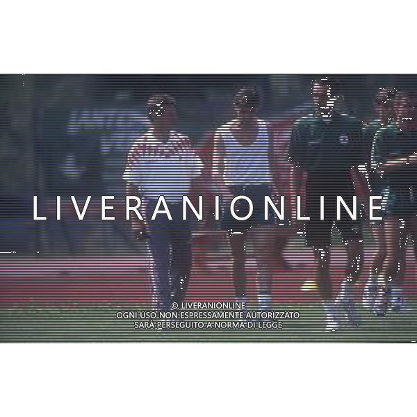 RETROSPETTIVA GIUSEPPE MATERAZZI ALLENATORE CALCIO NELLA FOTO GIUSEPPE MATERAZZI ALLENATORE DEL BARI CALCIO NELL\'ANNO 1995--1996 AG ALDO LIVERANI SAS  