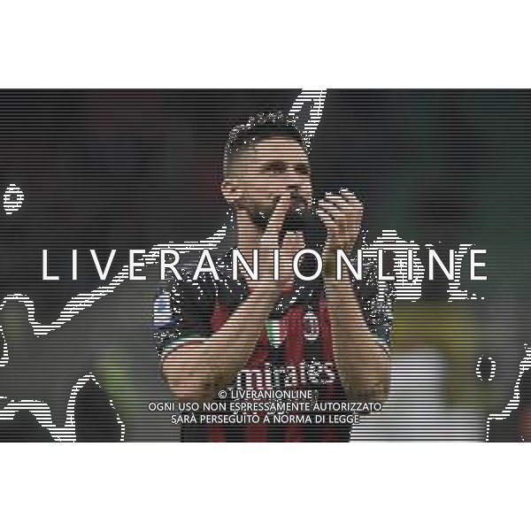 Olivier Giroud (Milan) esultanza a fine partita Milan vs Sampdoria Milano 20-05-2023 Stadio Giuseppe Meazza - San Siro Campionato Serie A TIM - 36a giornata foto Roberto Garavaglia/ag. Aldo Liverani sas/ AGENZIA ALDO LIVERANI SAS