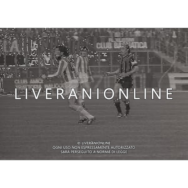 NEG-RETROSPETTIVA EZIO GALASSO CALCIATORE NELLA FOTO EZIO GALASSO CON LA MAGLIA DEL VICENZA CALCIO NELL\'ANNO 1980-1981 AG ALDO LIVERANI SAS