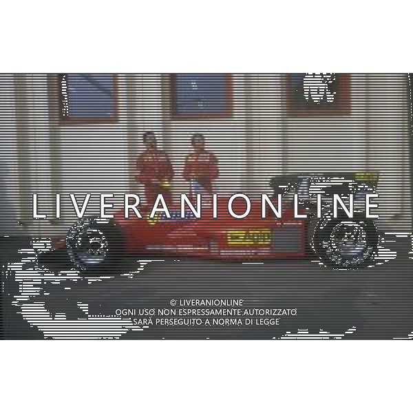 RETROSPETTIVA MICHELE ALBORETO PILOTA F1 NELLA FOTO MICHELE ALBORETO NELL\'ANNO 1984 CON RENE\' ARNOUX SULLA MONOPOSTO 126 C4 FERRARI AG ALDO LIVERANI SAS