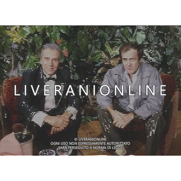 ARCHIVIO LIVERANI NELLA FOTO BERNARDO BERTOLUCCI CON ENZO TORTORA AG ALDO LIVERANI SASRETROSPETTIVA BERNARDO BERTOLUCCI REGISTA NELLA FOTO CON ENZO TORTORA NELL\'ANNO 1982 AG ALDO LIVERANI SAS