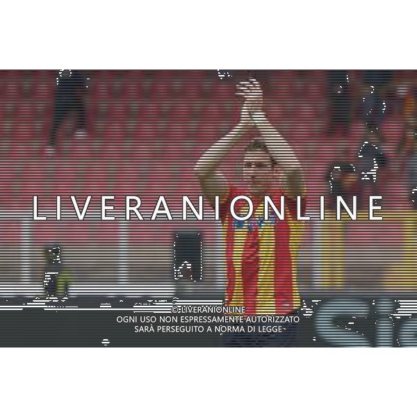 Federico Baschirotto applauds fans (US Lecce) during the Italian soccer Serie A match US Lecce vs Spezia Calcio on May 21, 2023 at Via del Mare Stadium in Lecce, Italy. Photo by Emmanuele Mastrodonato/ag. Aldo Liverani sas ©Emmanuele Matrodonato / Agenzia Aldo Liverani Sas