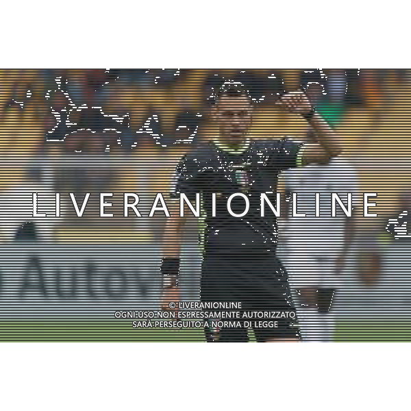 the referee Maurizio Mariani of Aprilia during the Italian soccer Serie A match US Lecce vs Spezia Calcio on May 21, 2023 at Via del Mare Stadium in Lecce, Italy. Photo by Emmanuele Mastrodonato/ag. Aldo Liverani sas ©Emmanuele Matrodonato / Agenzia Aldo Liverani Sas