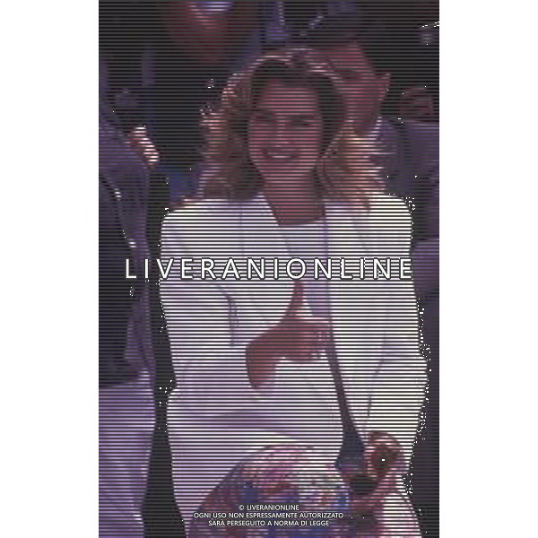 DP-RETROSPETTIVA BROOKE SHIELDS ATTRICE E MODELLA NELLA FOTO BROOKE SHIELDS A CANNES NELL\'ANNO 1989-1990 AG ALDO LIVERANI SAS