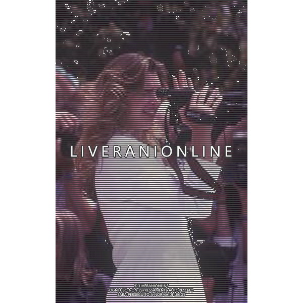 DP-RETROSPETTIVA BROOKE SHIELDS ATTRICE E MODELLA NELLA FOTO BROOKE SHIELDS A CANNES NELL\'ANNO 1989-1990 AG ALDO LIVERANI SAS