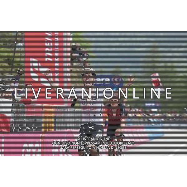 23-05-2023 Giro D\'italia; Tappa 16 Sabbio Chiese - Monte Bondone; 2023, Uae Emirates; 2023, Ineos Grenadiers; Almeida, Joao; Geraint, Thomas; Monte Bondone; ©SIROTTI/AGENZIA ALDO LIVERANI SAS