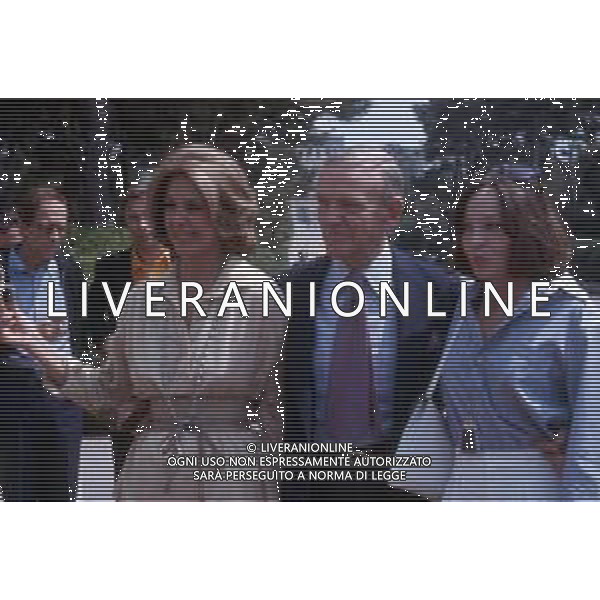 DP - CANNES FILM FESTIVAL 1976 - Presentazione del film fuori concorso \'Hollywood... Hollywood\' Nella foto Leslie Caron, Fred Astaire e Cyd Charisse ©Archivio Giovanni Liverani/Agenzia Aldo Liverani Sas