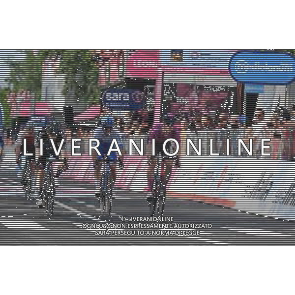 24-05-2023 Giro D\'italia; Tappa 17 Pergine Valsugana - Caorle; 2023, Dsm; 2023, Bahrain - Victorious; 2023, Jayco - Alula; Dainese, Alberto; Milan, Jonathan; Matthews, Michael; Caorle; ©SIROTTI/Agenzia Aldo Liverani Sas