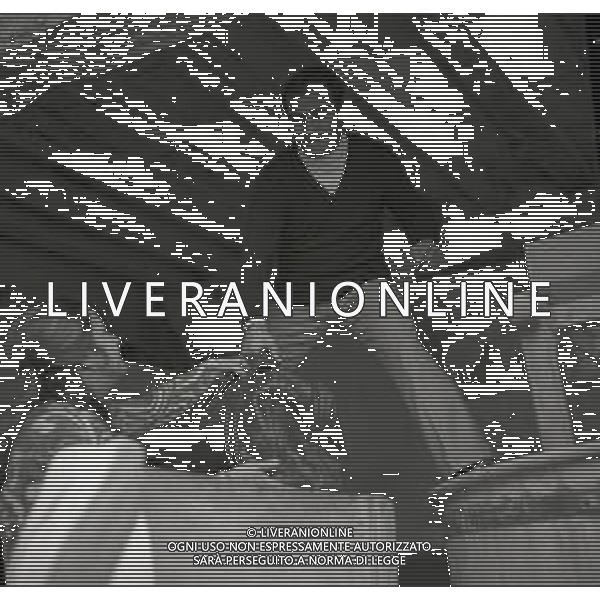 NEG-1972 SALSOMAGGIORE L\'EX PUGILE GIANCARLO GARBELLI NELLA SUA TENUTA DI CAMPAGNA TRA AGRICOLTURA E DOVE DIPINGE QUADRI AG ALDO LIVERANI SAS