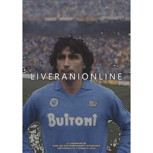 RETROSPETTIVA ANDREA CARNEVALE CALCIATORE NELLA FOTO CON LA MAGLIA DEL NAPOLI CALCIO AG ALDO LIVERANI SAS