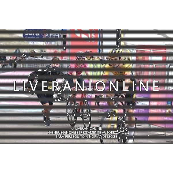 26-05-2023 Giro D\'italia; Tappa 19 Longarone - Tre Cime Di Lavaredo; 2023, Ineos Grenadiers; 2023, Jumbo - Visma; Geraint, Thomas; Roglic, Primoz; Tre Cime Di Lavaredo; ©SIROTTI / AGENZIA ALDO LIVERANI SAS