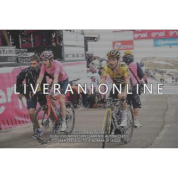 26-05-2023 Giro D\'italia; Tappa 19 Longarone - Tre Cime Di Lavaredo; 2023, Jumbo - Visma; 2023, Ineos Grenadiers; Roglic, Primoz; Geraint, Thomas; Tre Cime Di Lavaredo; ©SIROTTI / AGENZIA ALDO LIVERANI SAS