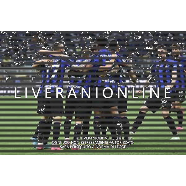 esultanza Inter dopo il gol del 2 a 0 Nicolo\' Barella Inter vs Atalanta Milano 27-05-2023 Stadio Giuseppe Meazza - San Siro Campionato Serie A TIM - 37a giornata foto Roberto Garavaglia/ag. Aldo Liverani sas/ AGENZIA ALDO LIVERANI SAS