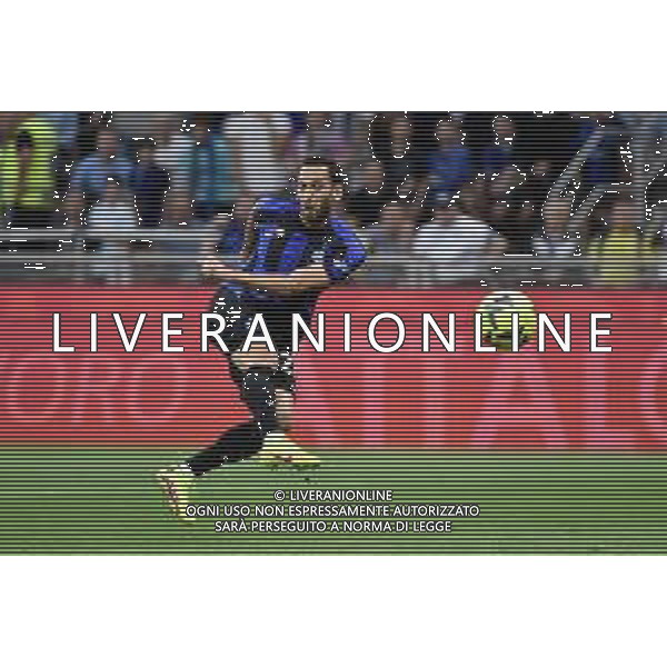Hakan Calhanoglu (Inter) segna il gol del 3 a 0 ma la rete viene annullata per fuorigioco Inter vs Atalanta Milano 27-05-2023 Stadio Giuseppe Meazza - San Siro Campionato Serie A TIM - 37a giornata foto Roberto Garavaglia/ag. Aldo Liverani sas/ AGENZIA ALDO LIVERANI SAS