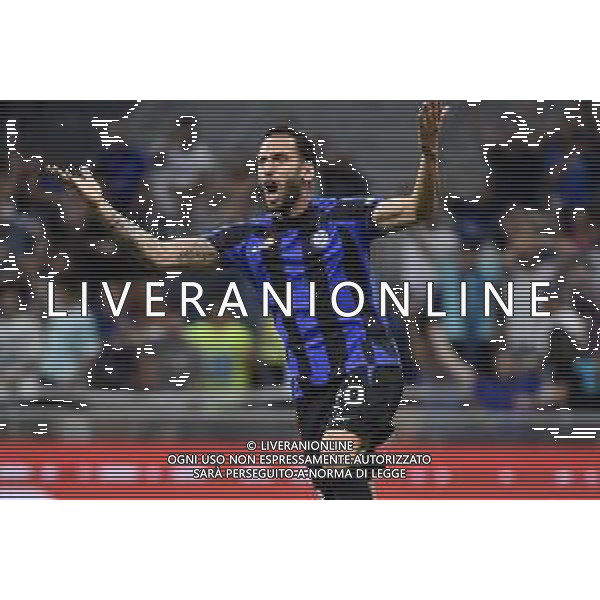 rabbia Hakan Calhanoglu (Inter) dopo il gol annullato Inter vs Atalanta Milano 27-05-2023 Stadio Giuseppe Meazza - San Siro Campionato Serie A TIM - 37a giornata foto Roberto Garavaglia/ag. Aldo Liverani sas/ AGENZIA ALDO LIVERANI SAS