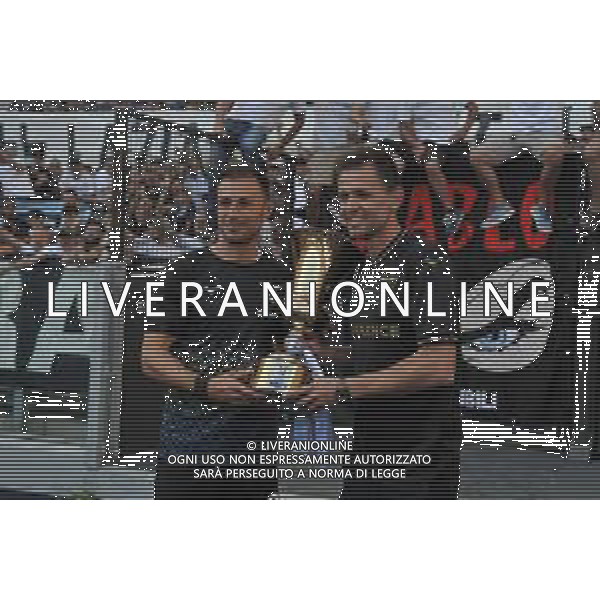 Lazio vs Cremonese Campionato Serie A TIM - 37 Giornata - Stadio Olimpico - Roma 28-05-2023 nella foto Radu e Lulic con la coppa FOTO FEDERICO GAETANO-AG ALDO LIVERANI SAS