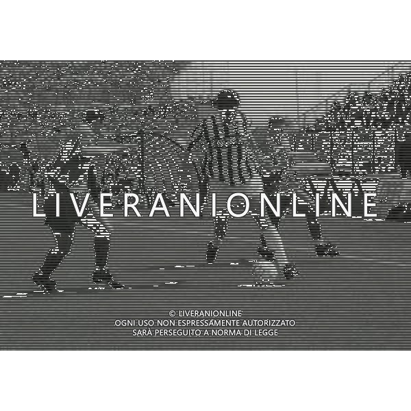 24-04-1994 PIACENZA-CAMPIIONATO DI CALCIO SERIE A PIACENZA-JUVENTUS 0-0 NELLA FOTO PASQUALE SUPPA E ROBERTO BAGGIO AG ALDO LIVERANI SAS