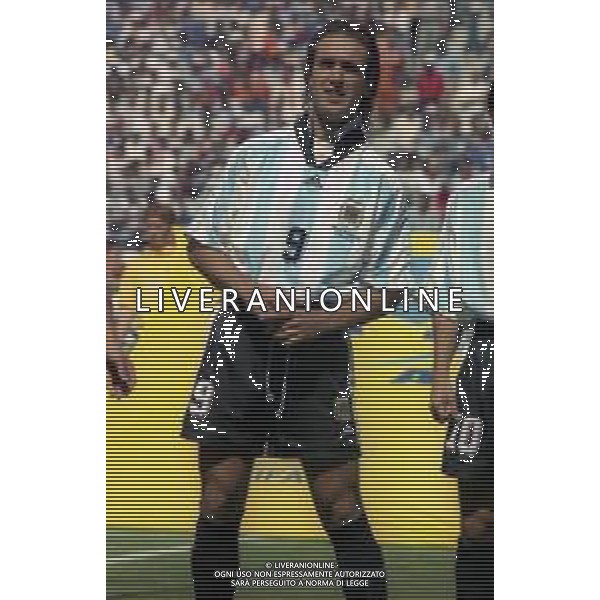 NEG-RETROSPETTIVA GABRIEL BATISTUTA CALCIATORE NELLA FOTO GABRIEL BATISTUTA CON LA MAGLIA DELLA NAZIONALE ARGENTINA IN OLANDA ARGENTINA MONDIALI 1998 AG ALDO LIVERANI SAS  