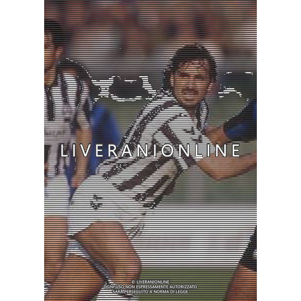 RETROSPETTIVA ANDREA CARNEVALE CALCIATORE NELLA FOTO CON LA MAGLIA DELL\'UDINESE CALCIO AG ALDO LIVERANI SAS