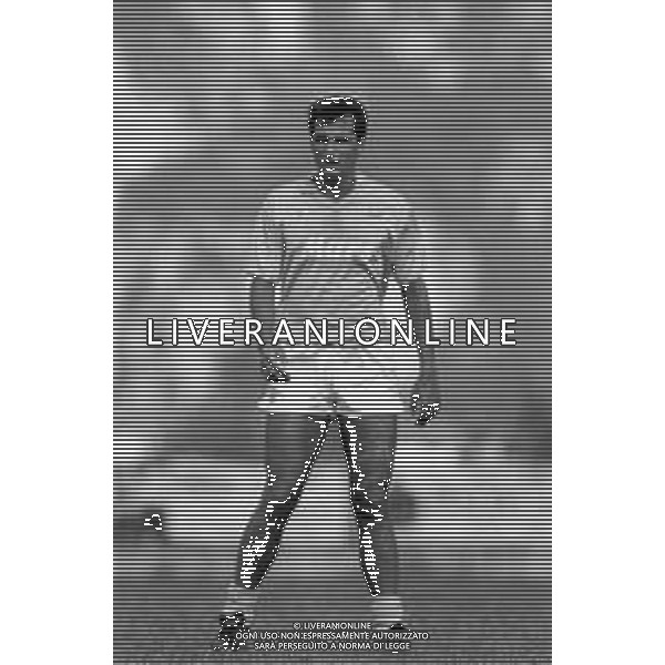Neg- RETROSPETTIVA ANDREA CARNEVALE CALCIATORE NELLA FOTO IN ALLENAMENTO CON LA MAGLIA DEL NAPOLI CALCIO NELL\'ANNO 1988-1989 AG ALDO LIVERANI SAS