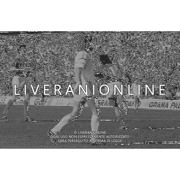 Neg- RETROSPETTIVA ANDREA CARNEVALE CALCIATORE NELLA FOTO CON LA MAGLIA DELLA NAZIONALE ITALIANA NELLA PARTITA AMICHEVOLE CONTRO L\'UNGHERIA A TARANTO IL 26.04.1989 - ESULTANZA DOPO IL GOL CON ALDO SERENA AG ALDO LIVERANI SAS