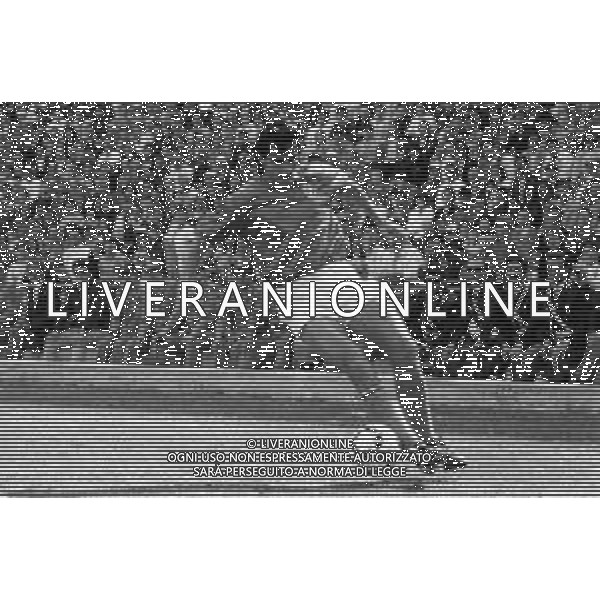 Neg- RETROSPETTIVA ANDREA CARNEVALE CALCIATORE NELLA FOTO CON LA MAGLIA DELLA NAZIONALE ITALIANA NELLA PARTITA AMICHEVOLE CONTRO L\'UNGHERIA A TARANTO IL 26.04.1989 AG ALDO LIVERANI SAS