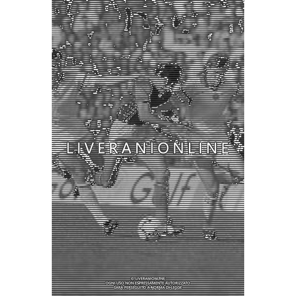 Neg- RETROSPETTIVA ANDREA CARNEVALE CALCIATORE NELLA FOTO CON LA MAGLIA DELLA NAZIONALE ITALIANA NELLA PARTITA AMICHEVOLE CONTRO L\'UNGHERIA A TARANTO IL 26.04.1989 AG ALDO LIVERANI SAS