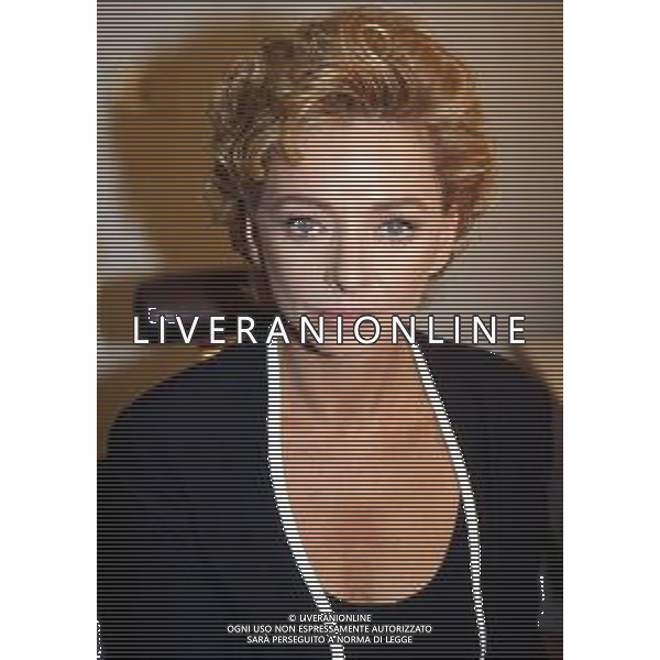 RETROSPETTIVA ENRICA BONACCORTI CONDUTTRICE TELEVISIVA NELLA FOTO CONDUTTRICE TELEVISIVA DI \'CUORI D\'ORO\' NELL\'ANNO 1995 AG ALDO LIVERANI SAS
