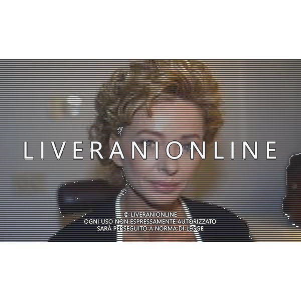 RETROSPETTIVA ENRICA BONACCORTI CONDUTTRICE TELEVISIVA NELLA FOTO CONDUTTRICE TELEVISIVA DI \'CUORI D\'ORO\' NELL\'ANNO 1995 AG ALDO LIVERANI SAS