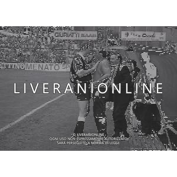 NEG-13-06-1993 PADOVA-CAMPIONATO DI CALCIO SERIE B PADOVA-ASCOLI 3-2 NELLA FOTO L\'ARBITRO PIERLUIGI PAIRETTO DISCUTE CON L\'ALLENATORE DELL\'ASCOLI MASSIMO CACCIATORI AG ALDO LIVERANI SAS