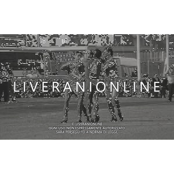 NEG-15-09-1991 PIACENZA CAMPIONATO DI CALCIO SERIE B PIACENZA-AVELLINO 2-1 NELLA FOTO ABBRACCI GIOCATORI PIACENZA DOPO IL GOAL AG ALDO LIVERANI SAS
