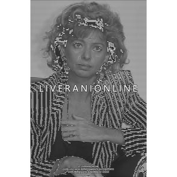 Neg- RETROSPETTIVA ENRICA BONACCORTI CONDUTTRICE TELEVISIVA NELLA FOTO A MILANO NELL\'ANNO 1988 AG ALDO LIVERANI SAS