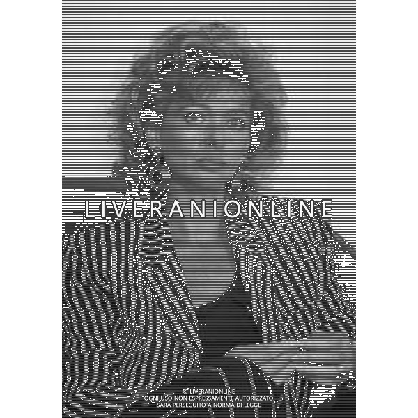 Neg- RETROSPETTIVA ENRICA BONACCORTI CONDUTTRICE TELEVISIVA NELLA FOTO A MILANO NELL\'ANNO 1988 AG ALDO LIVERANI SAS