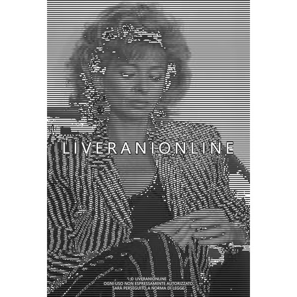 Neg- RETROSPETTIVA ENRICA BONACCORTI CONDUTTRICE TELEVISIVA NELLA FOTO A MILANO NELL\'ANNO 1988 AG ALDO LIVERANI SAS