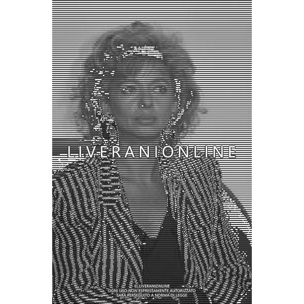 Neg- RETROSPETTIVA ENRICA BONACCORTI CONDUTTRICE TELEVISIVA NELLA FOTO A MILANO NELL\'ANNO 1988 AG ALDO LIVERANI SAS