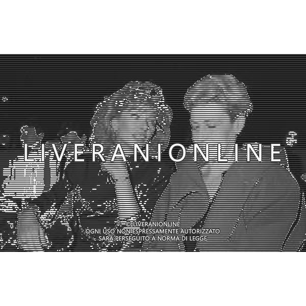 Neg- RETROSPETTIVA ENRICA BONACCORTI CONDUTTRICE TELEVISIVA NELLA FOTO A MILANO NELL\'ANNO 1989 CON LA SCRITTRICE BARBARA ALBERTI AG ALDO LIVERANI SAS