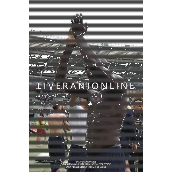 Torino 03.06.2023 Stadio Grande Torino ©Manuela Viganti/Agenzia Aldo Liverani Torino vs Inter Campionato Calcio Serie A TIM 2022/2023 38a giornata Nella foto: romelu lukaku saluta i tifosi a fine gara ©Viganti / AGENZIA ALDO LIVERANI SAS