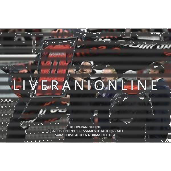 saluto Zlatan Ibrahimovic (Milan) Milan vs Hellas Verona Milano 04-06-2023 Stadio Giuseppe Meazza - San Siro Campionato Serie A TIM - 38a giornata foto Roberto Garavaglia/ag. Aldo Liverani sas / AGENZIA ALDO LIVERANI SAS
