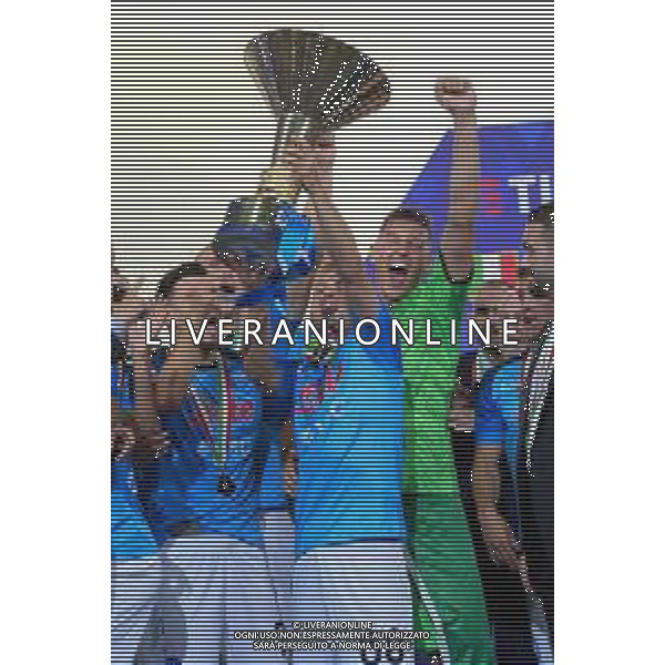 04-06-2023 NAPOLI CAMPIONATO DI CALCIO SERIE A NAPOLI-SAMPDORIA FESTA SCUDETTO: PREMIAZIONE NAPOLI CALCIO VINCITORE DEL 3 SCUDETTO CAMPIONE D\'ITALIA FOTO MOSCA\AG.ALDO LIVERANI