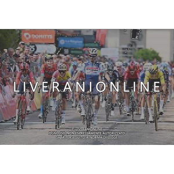 05-06-2023 Criterium Du Dauphine Libere; Tappa 02 Brassac Les Mines - La Chaise Dieu; 2023, Soudal - Quickstep; 2023, Ef Education - Easypost; 2023, Trek - Segafredo; 2023, Jumbo - Visma; Alaphilippe, Julian; Carapaz Antonio, Richard Antonio; Tesfatsion, Natael; Laporte, Christophe; La Chaise Dieu; ©SIROTTI / AGENZIA ALDO LIVERANI SAS