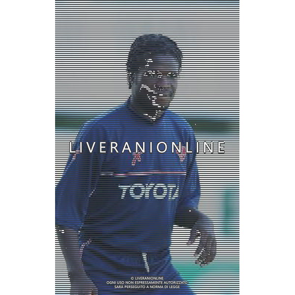 VANTAA (FINLANDIA) 25/07/2003 TERZO TURNO INTERTOTO 003ALLIANSSI-PERUGIA ALLENAMENTO NELLA FOTO: NUOVO LOOK PER IL NIGERIANO OBODO* FOTO 1905/ROBERTO SETTONCE/ALDO LIVERANI S.A.S.