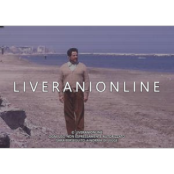 DIAP-Renato Pozzetto attore, regista, cantante italiano - Retrospettiva nella foto durante le riprese del film \'Burro\' di Jose\' Maria Sanchez nel 1989 © ARCHIVIO / AGENZIA ALDO LIVERANI SAS 
