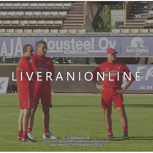 VANTAA (FINLANDIA) 25/07/2003 TERZO TURNO INTERTOTO 003ALLIANSSI-PERUGIA ALLENAMENTO NELLA FOTO: DA SINISTRA IL PREPARATORE BULLETTI, IL PREPARATORE CASALI E SERSE COSMI* FOTO 1905/ROBERTO SETTONCE/ALDO LIVERANI S.A.S.
