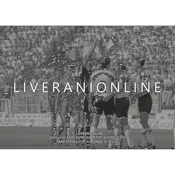 NEG- 15-06-1994 CREMONA SPAREGGIO PER LA PROMOZIONE IN SERIE A PADOVA-CESENA 2-1 NELLA FOTO L\'ARBITRO PIERO CECCARINI AG ALDO LIVERANI SAS