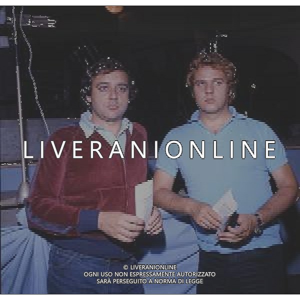 Col-RETROSPETTIVA COCHI PONZONI E RENATO POZZETTO ATTORI CANTANTI NELLA FOTO A VENEZIA NELL\'ANNO 1975 AG ALDO LIVERANI SAS