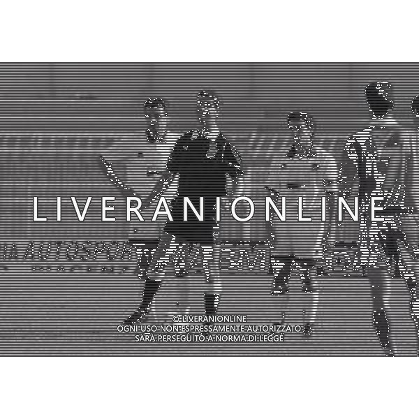 03-10-1993 PIACENZA-CAMPIONATO DI CALCIO SERIE A PIACENZA-CAGLIARI 1-1 NELLA FOTO L\'ARBITRO GIUSEPPE ROSICA AG ALDO LIVERANI SAS