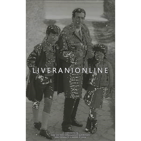 NEG-RETROSPETTIVA LUIGI VANNUCCHI ATTORE NELLA FOTO LUIGI VANNUCCHI A ROMA NELL\'ANNO 1968 CON LA FAMIGLIA FOTO PASCUTTINI-AG ALDO LIVERANI SAS 